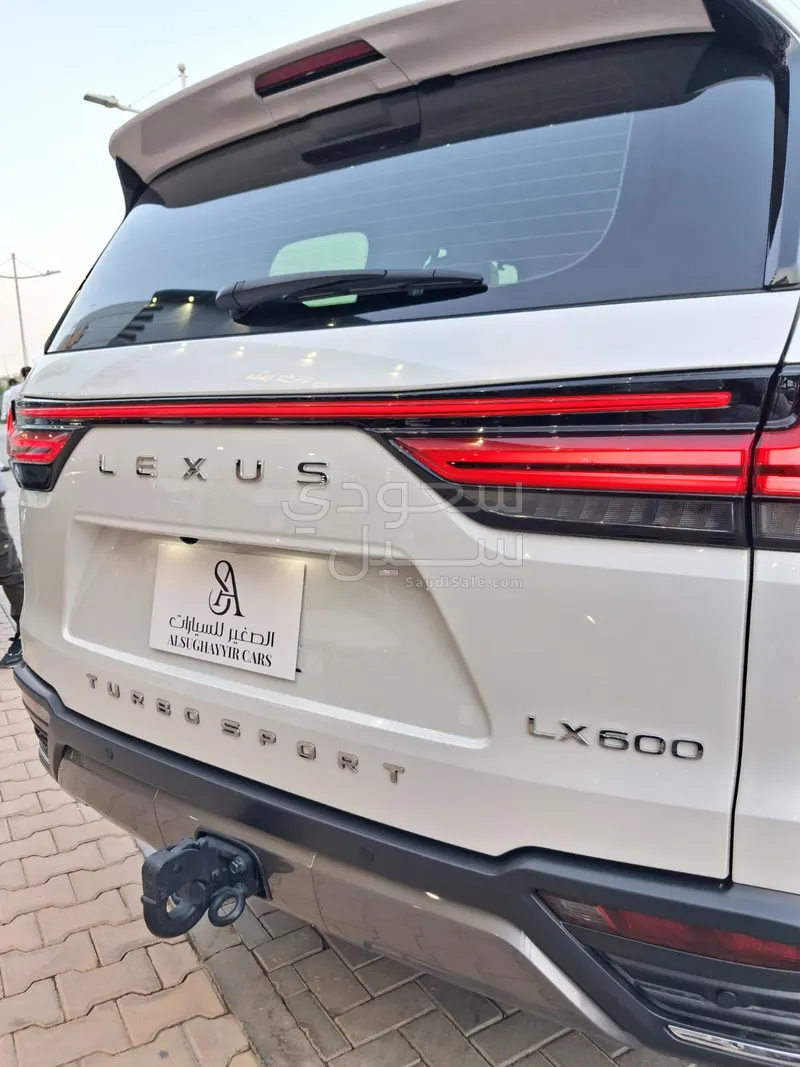 2024 Lexus LX 600