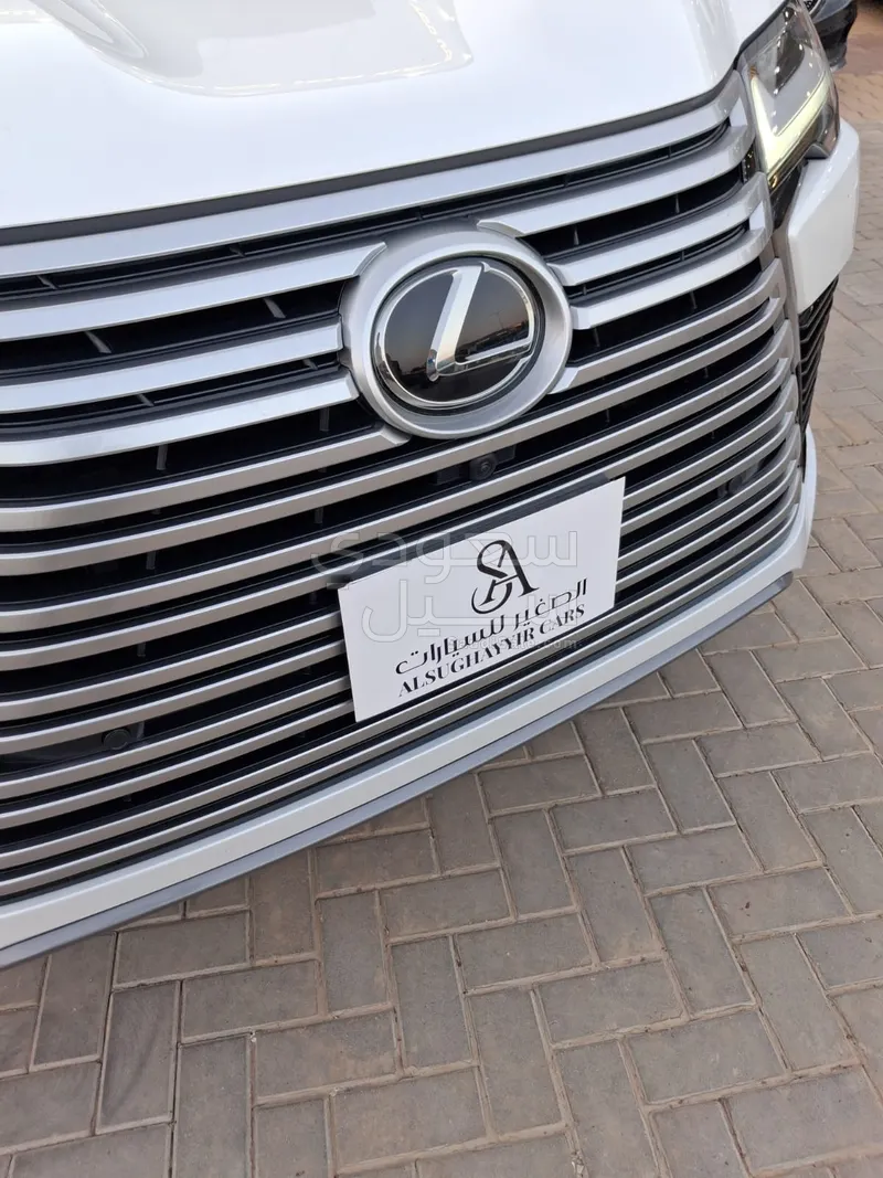 2024 Lexus LX 600