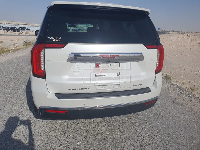 2022 GMC Yukon SLE