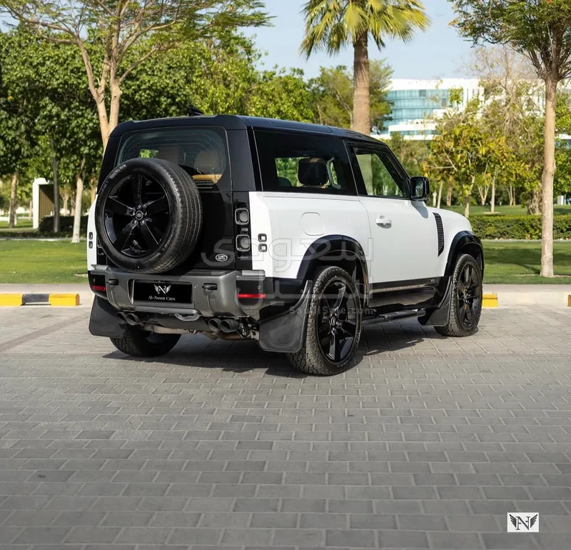2023 Land Rover Defender 90
