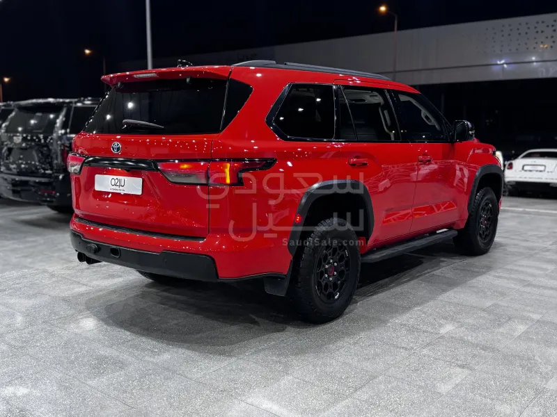 2023 تويوتا سكويا تي ار دي برو