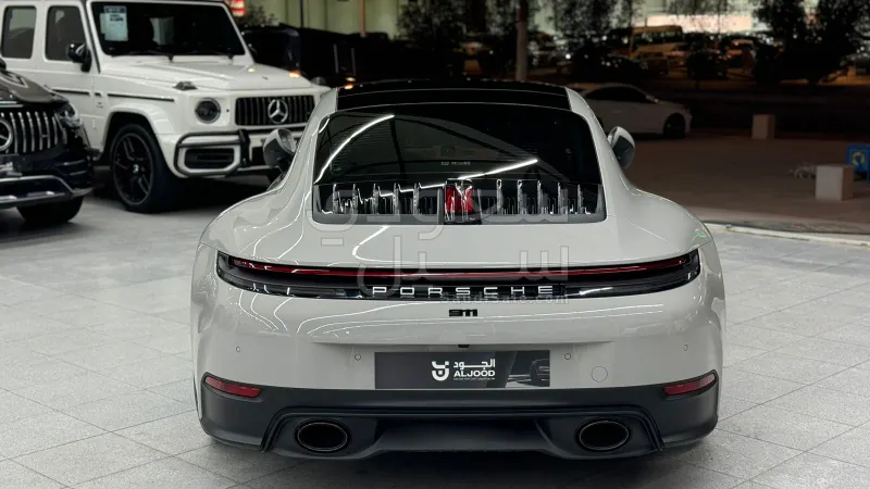 2025 Porsche 911 Carrera