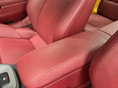 2025 Porsche 911 Carrera