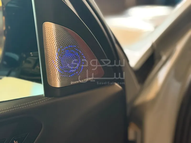 2024 بي ام دبليو الفئة اكس 5 إم كومبيتيشن