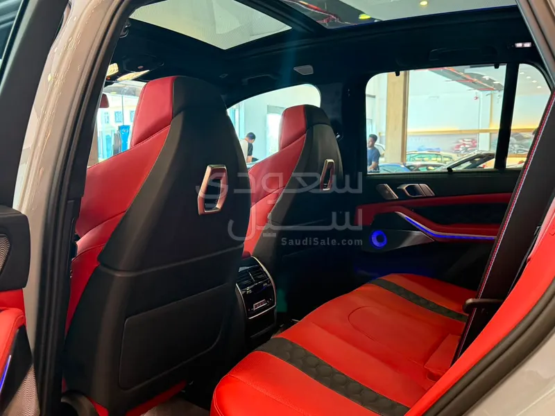 2024 بي ام دبليو الفئة اكس 5 إم كومبيتيشن