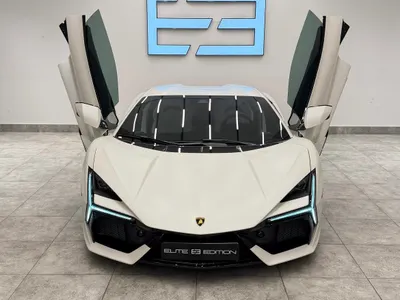 2025 لمبرجيني ريفويلتو