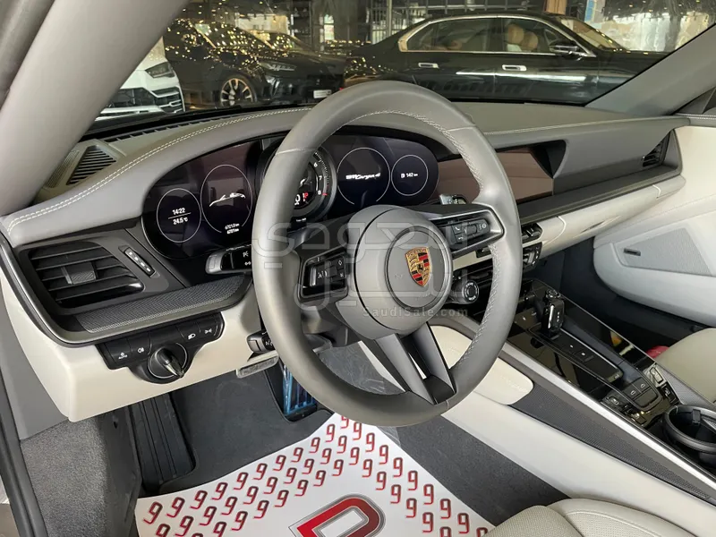 2024 بورش 911 تارجا4