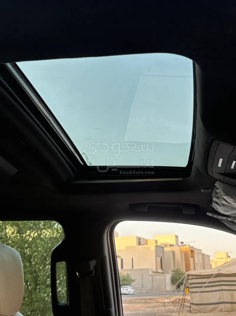2019 كاديلاك اسكاليد بلاتينيوم