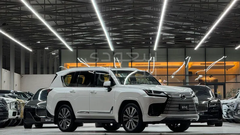 2023 Lexus LX 600