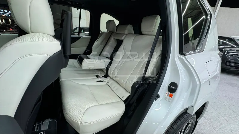 2023 Lexus LX 600