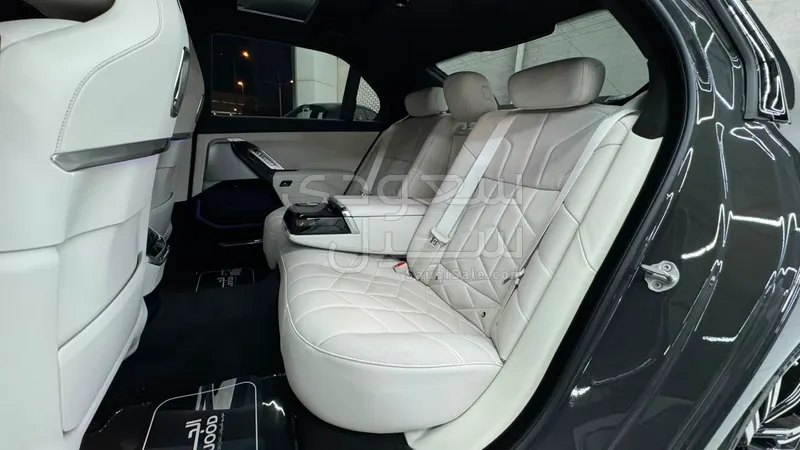 2026 BMW 7 Series 735i