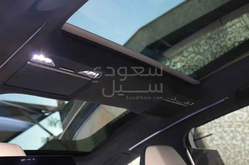 2023 اودي اي 8 ال النسخة السعودية
