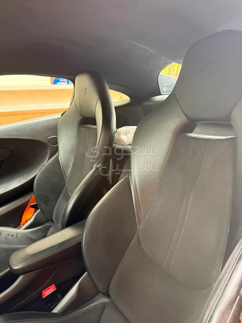 2019 مكلارين 570 اس