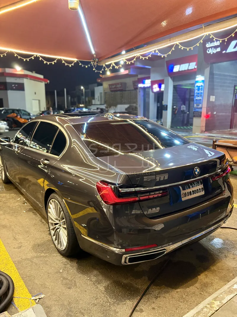 2020 BMW 7 Series 730i