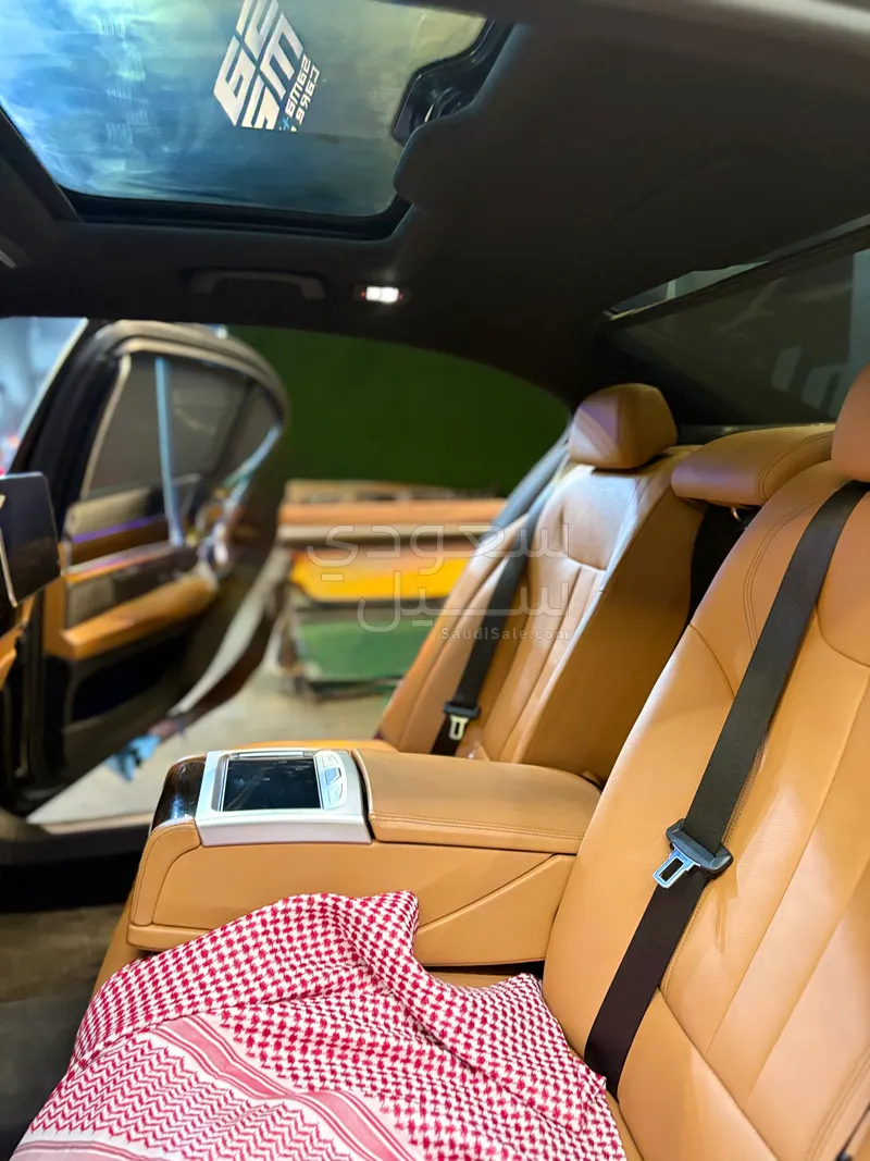 2020 BMW 7 Series 730i