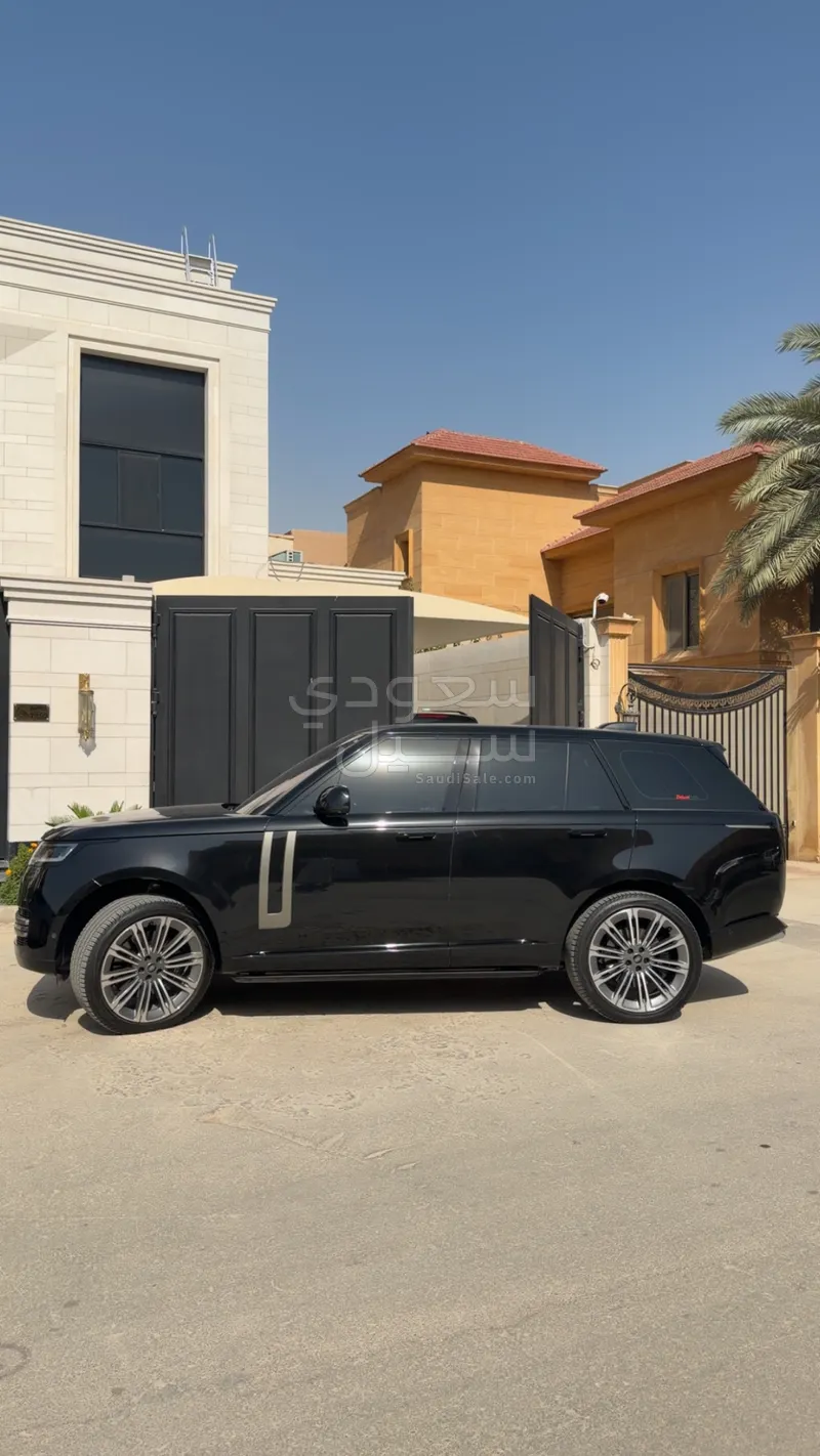 2023 Land Rover Range Rover HSE