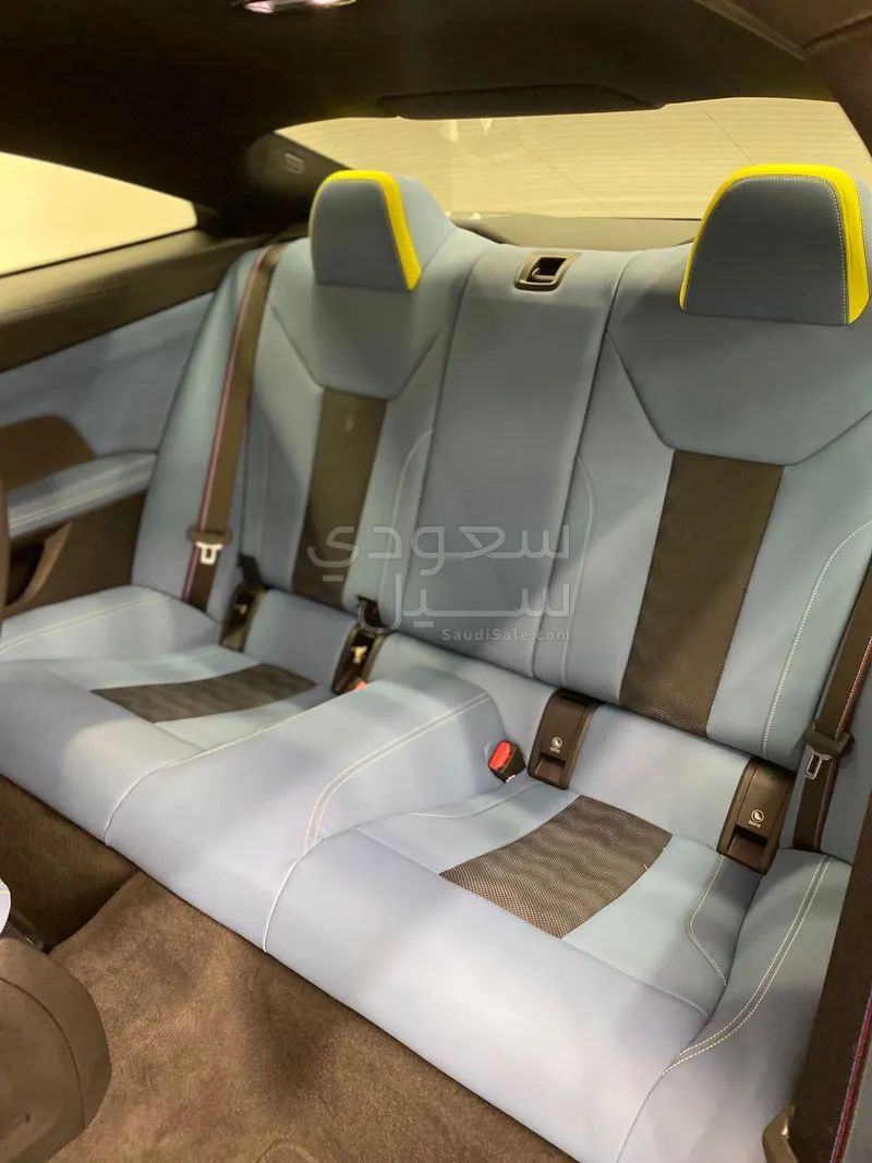 2025 بي ام دبليو الفئة ام إم 4 كومبيتيشن
