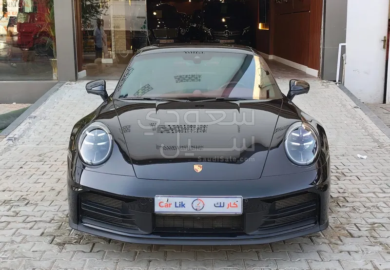 2025 بورش 911 كاريرا