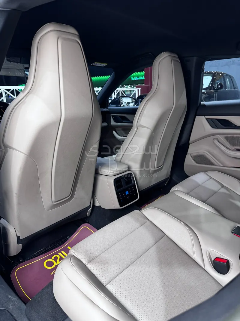 2023 Porsche Taycan