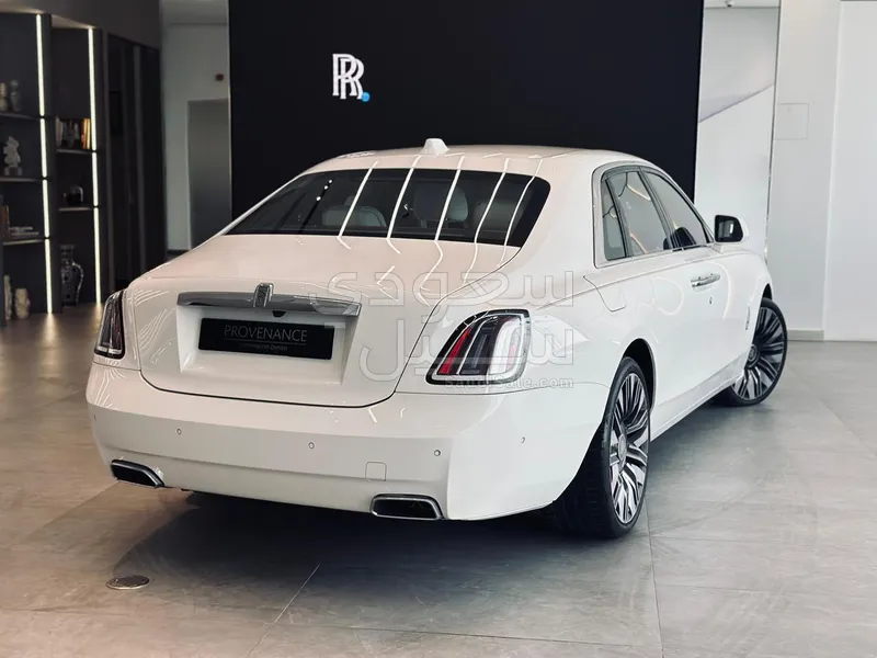 2025 رولز رويس قوست