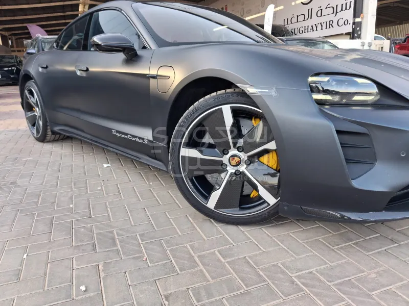 2021 Porsche Taycan Turbo