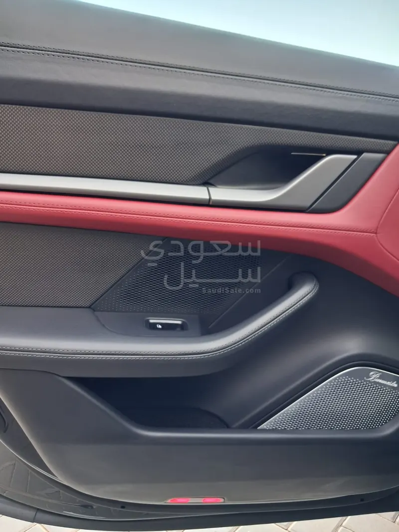 2021 Porsche Taycan Turbo