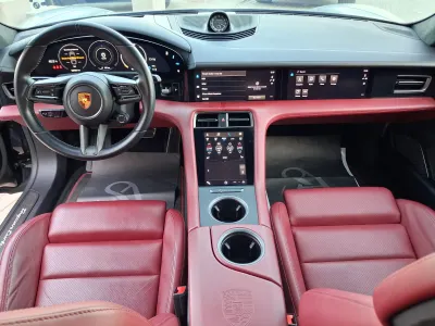 2021 Porsche Taycan Turbo