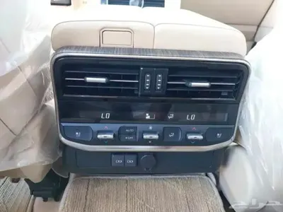 2024 Toyota Land Cruiser VXR
