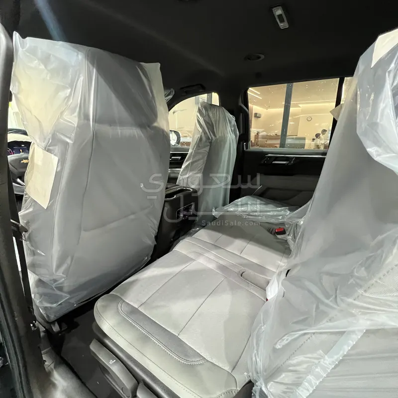 2025 Chevrolet Tahoe LS