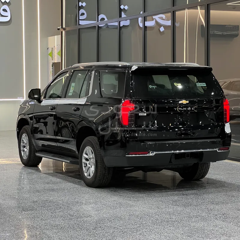 2025 Chevrolet Tahoe LS