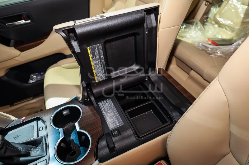 2024 Toyota Land Cruiser GXR