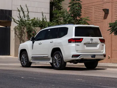 2024 Toyota Land Cruiser GXR