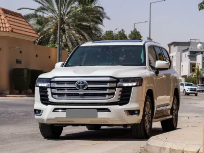 2024 Toyota Land Cruiser GXR