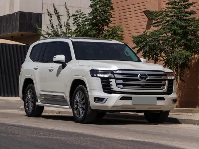 2024 Toyota Land Cruiser GXR