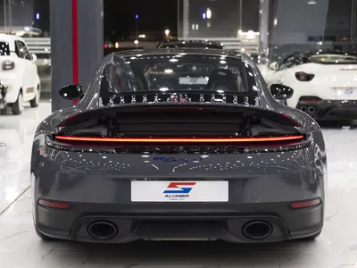 2025 بورش 911 كاريرا