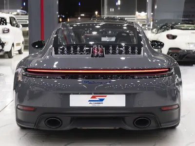 2025 بورش 911 كاريرا