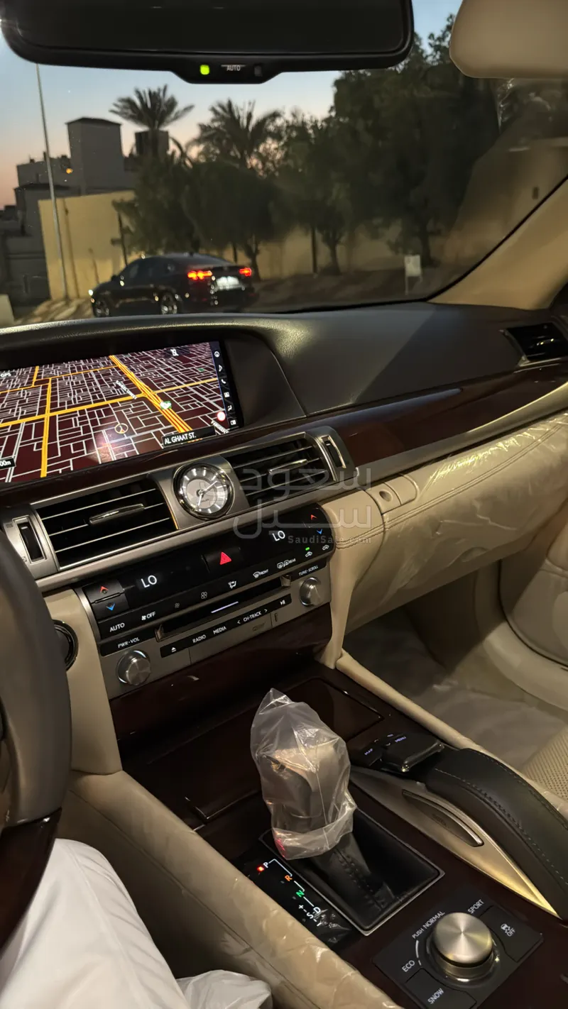 2016 Lexus LS 460