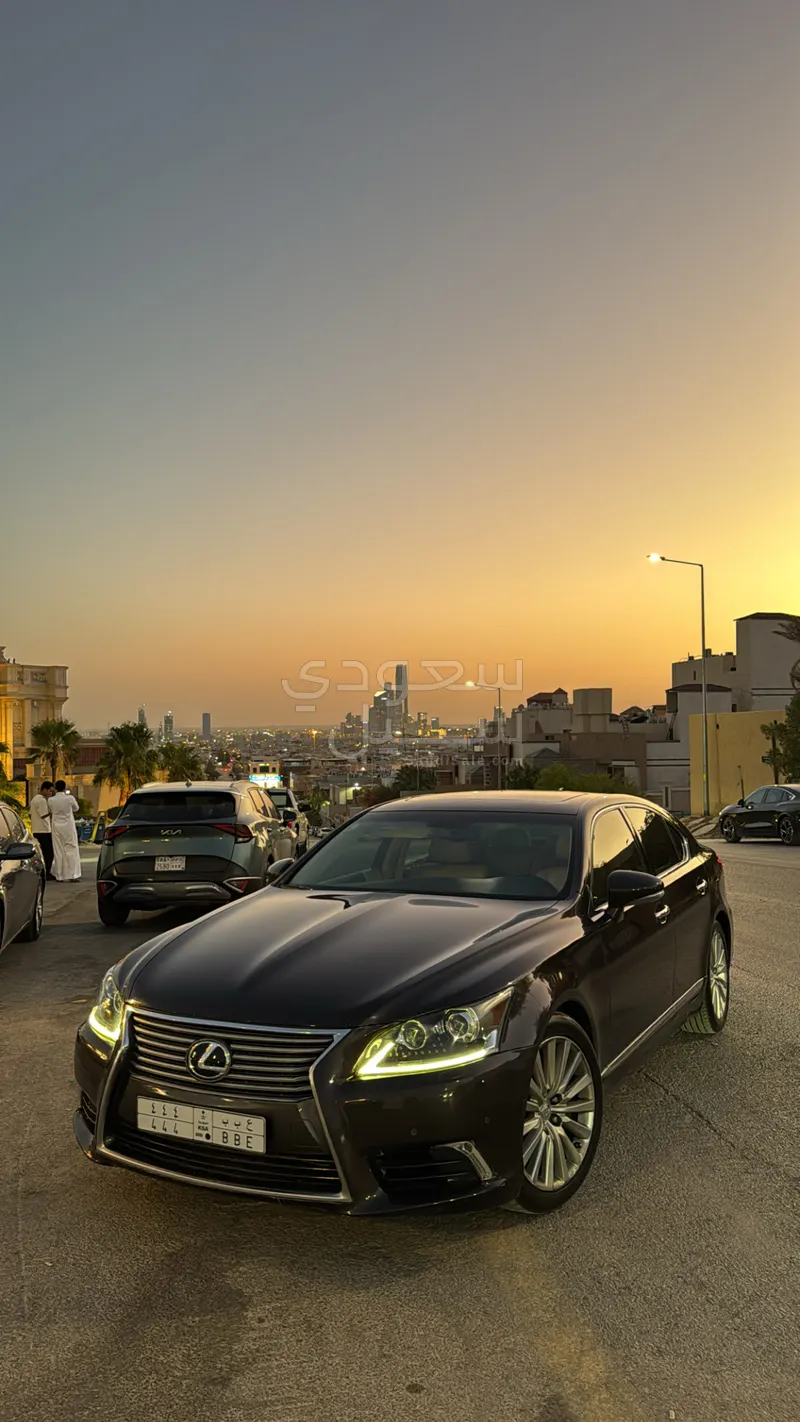 2016 Lexus LS 460