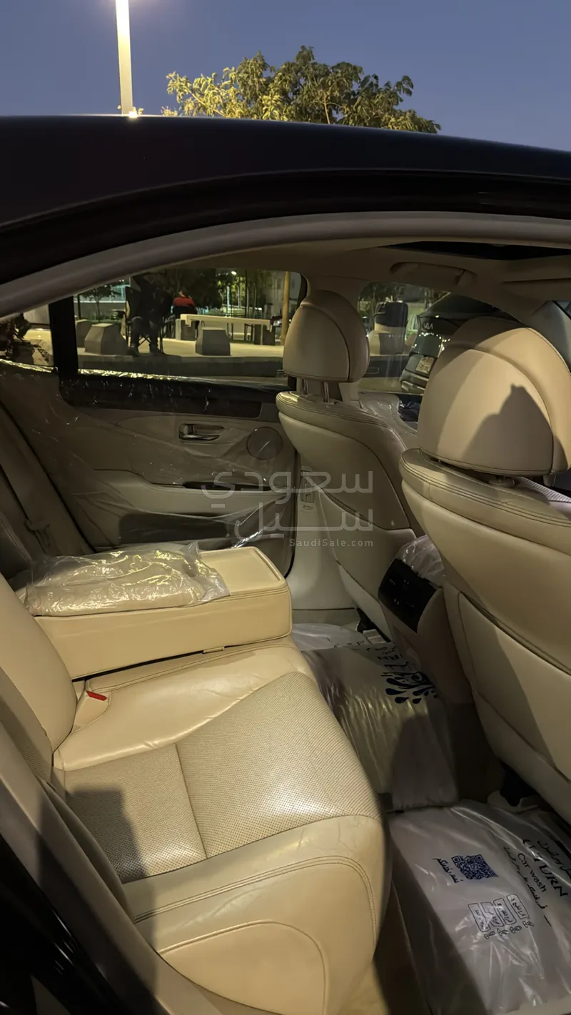 2016 Lexus LS 460