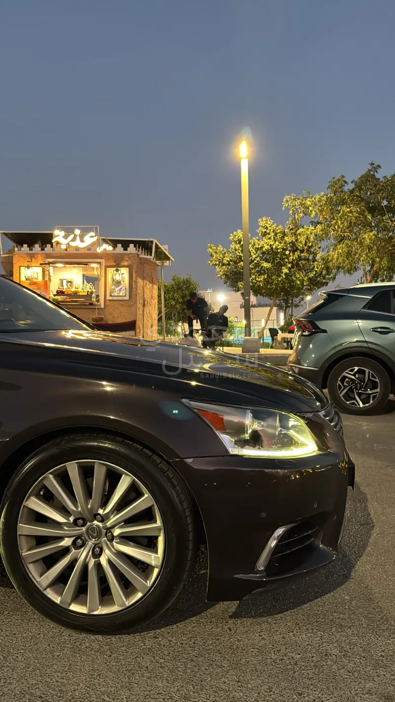 2016 Lexus LS 460