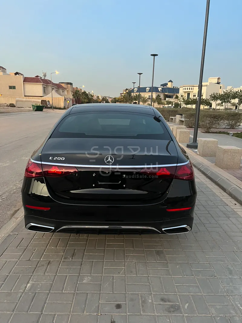 2026 مرسيدس - بنز إي 200