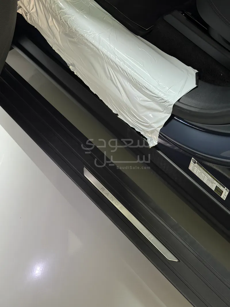 2025 لاند روفر رينج روفر سبورت اتش اس اي