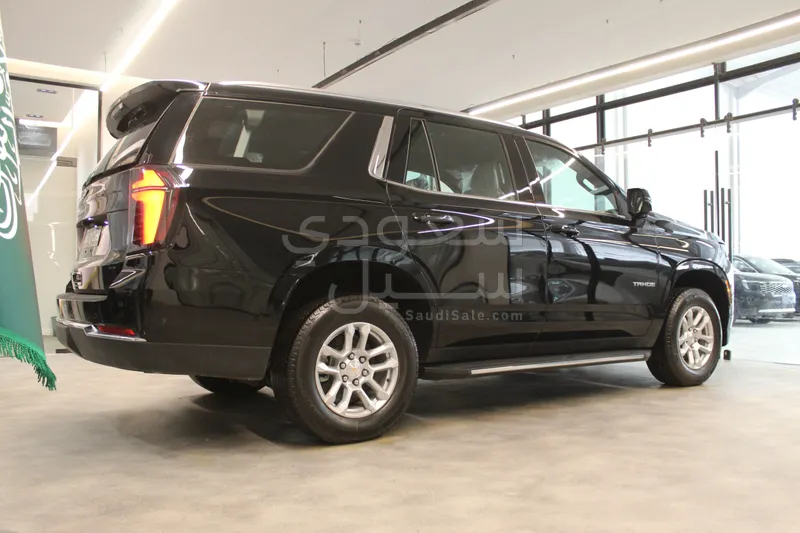 2025 Chevrolet Tahoe LS