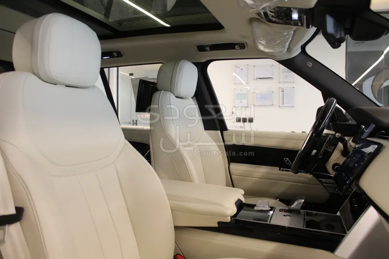 2026 Land Rover Range Rover HSE