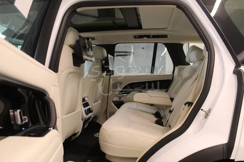 2026 Land Rover Range Rover HSE