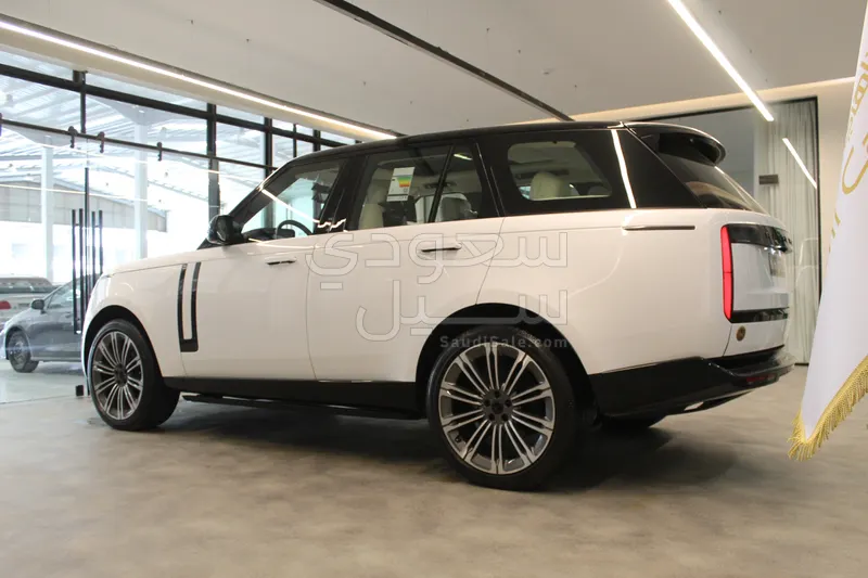 2026 Land Rover Range Rover HSE