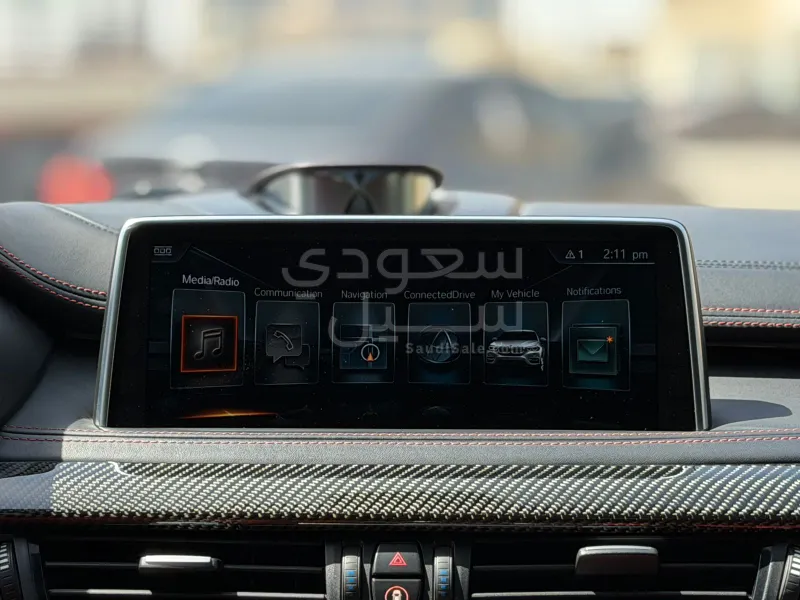 2017 بي ام دبليو الفئة اكس 6 إم