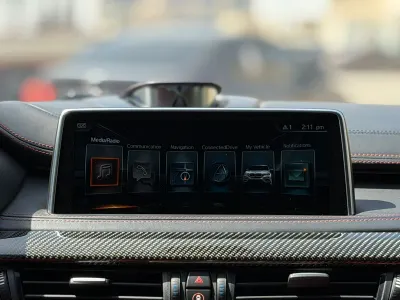 2017 بي ام دبليو الفئة اكس 6 إم