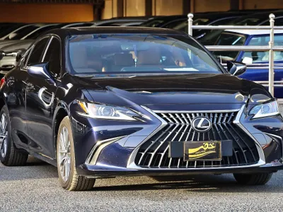 2023 Lexus ES 300H