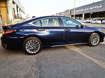 2023 Lexus ES 250